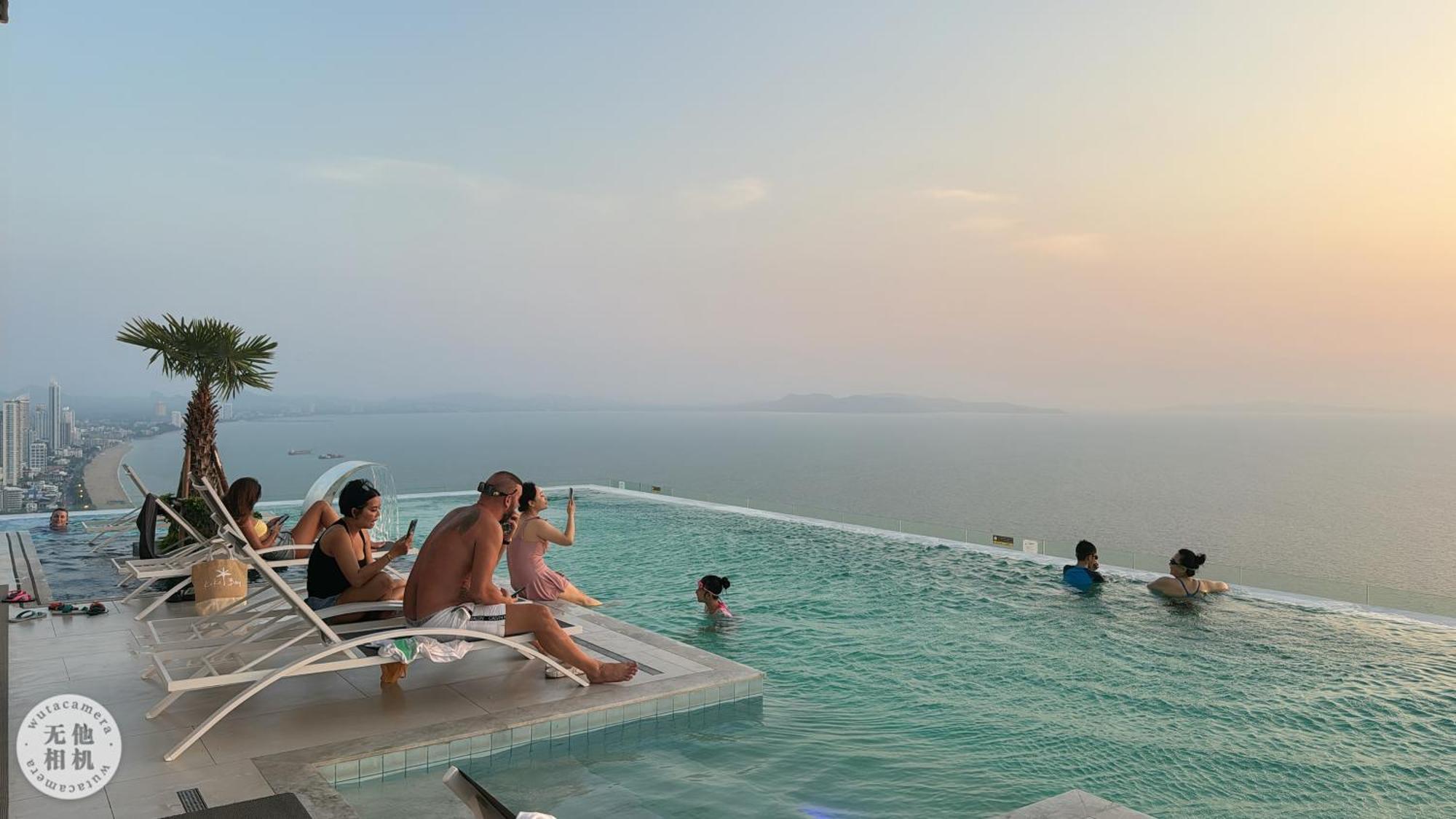 Copacabana Beach Jomtien 科帕卡巴纳海乔木提安海滩毗邻乔木提安夜市 المظهر الخارجي الصورة