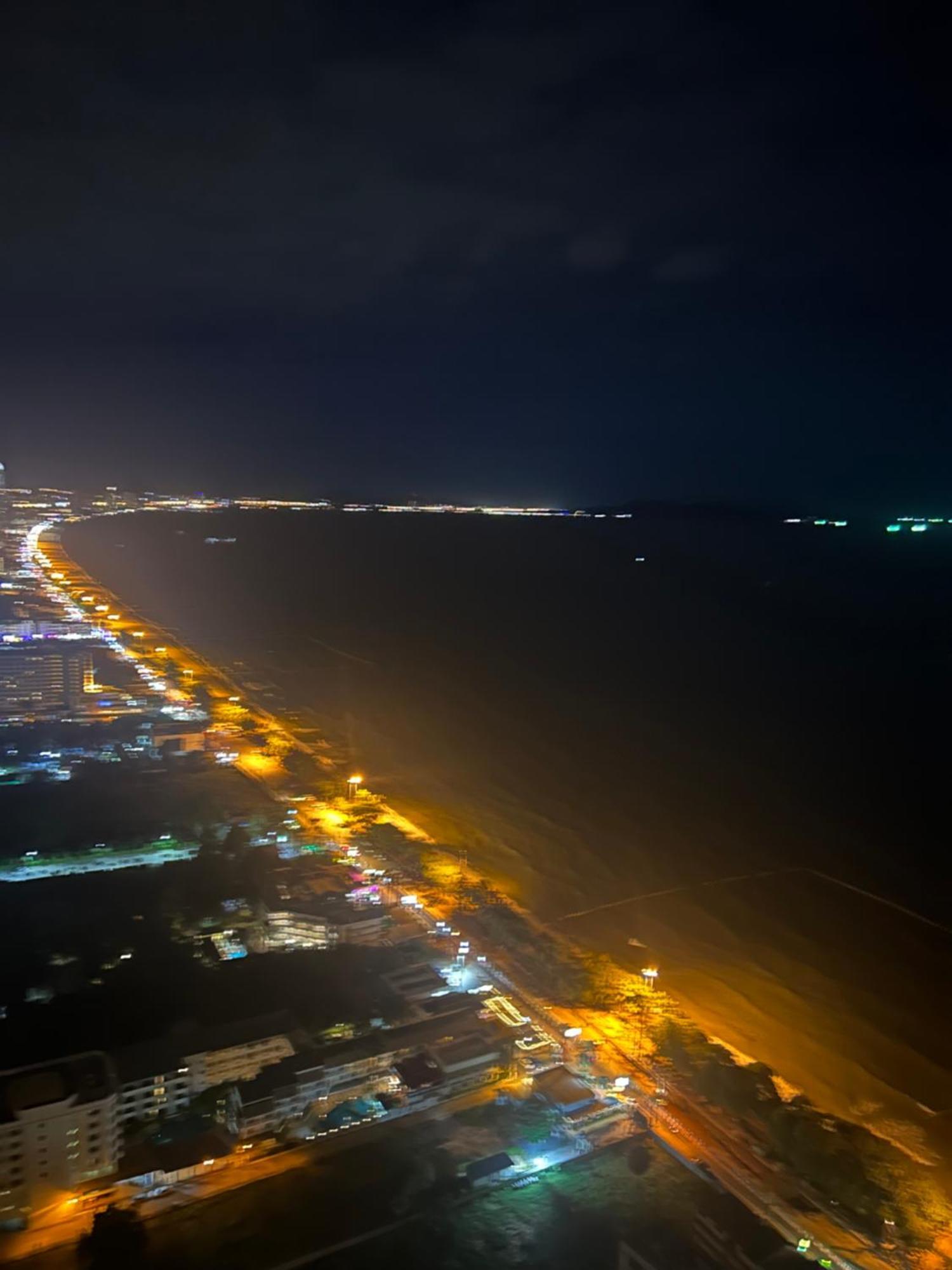 Copacabana Beach Jomtien 科帕卡巴纳海乔木提安海滩毗邻乔木提安夜市 المظهر الخارجي الصورة