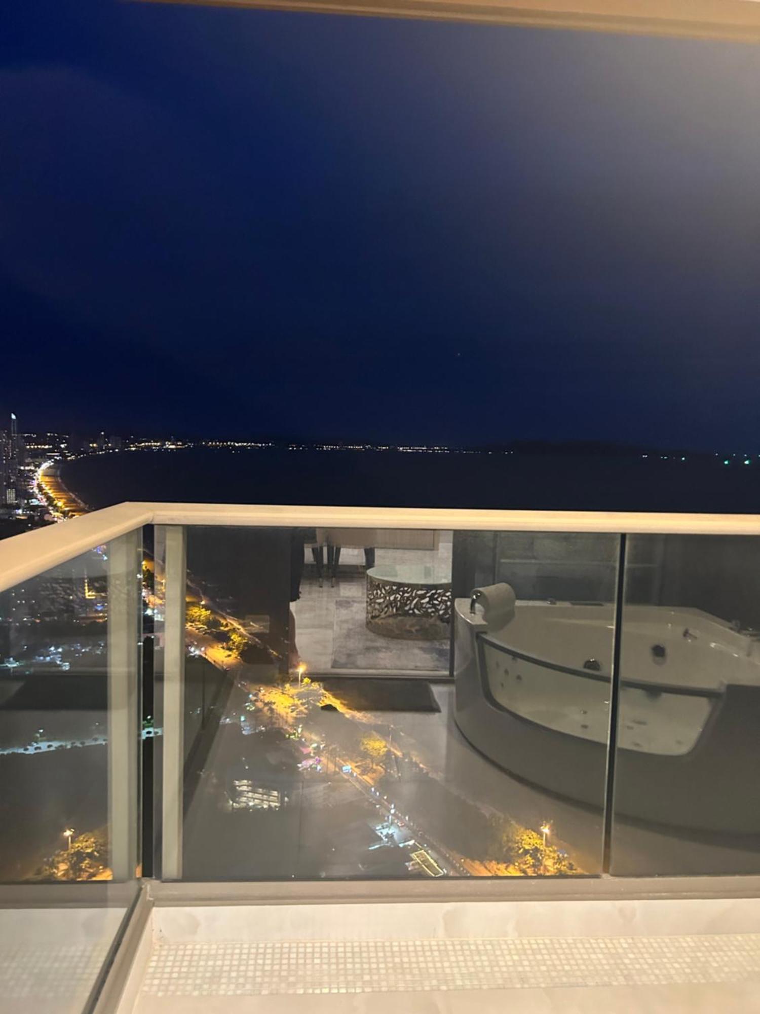 Copacabana Beach Jomtien 科帕卡巴纳海乔木提安海滩毗邻乔木提安夜市 المظهر الخارجي الصورة